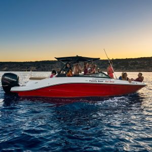 Rent the Red Sea Ray 23ft SPX in Protaras & Ayia Napa | 250HP for 12 Guests